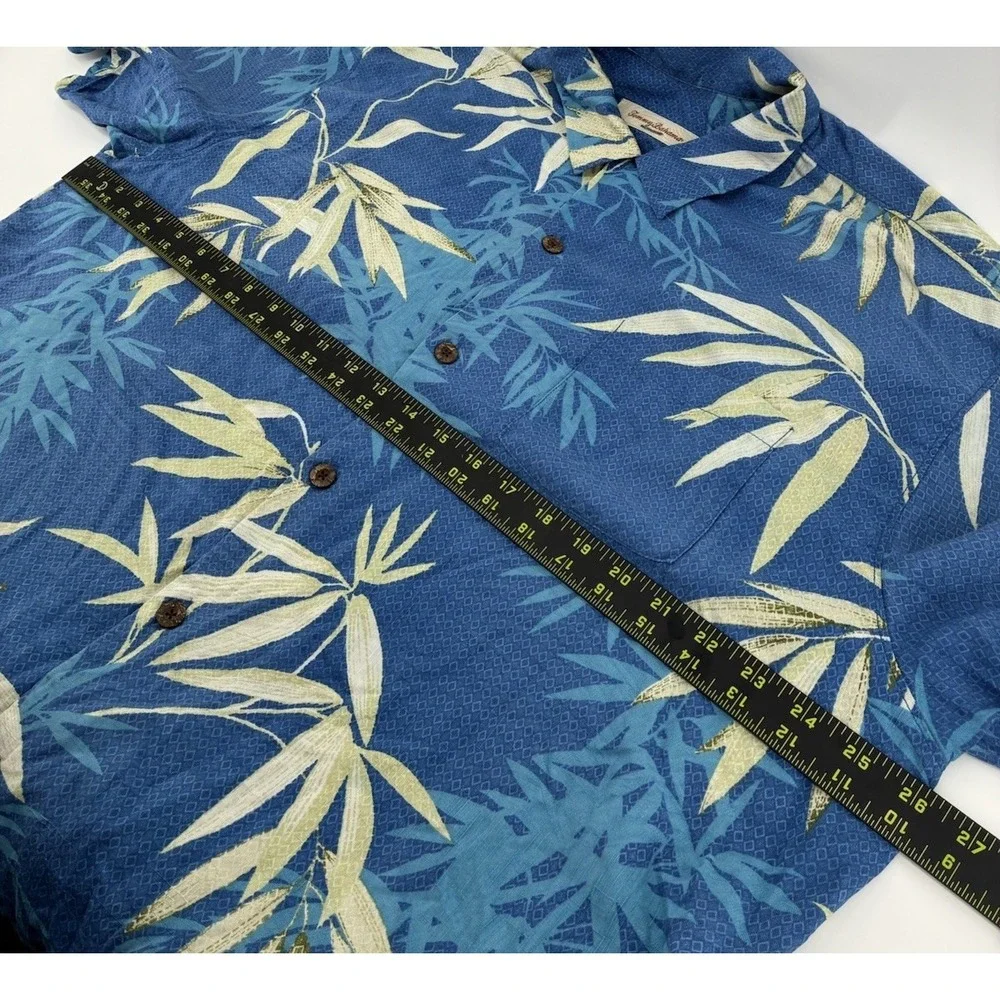 Lot Of 2 VNTG Tommy Bahama Shirt XL 100% Silk Floral All Over Print Hawaiian - Picture 10 of 10